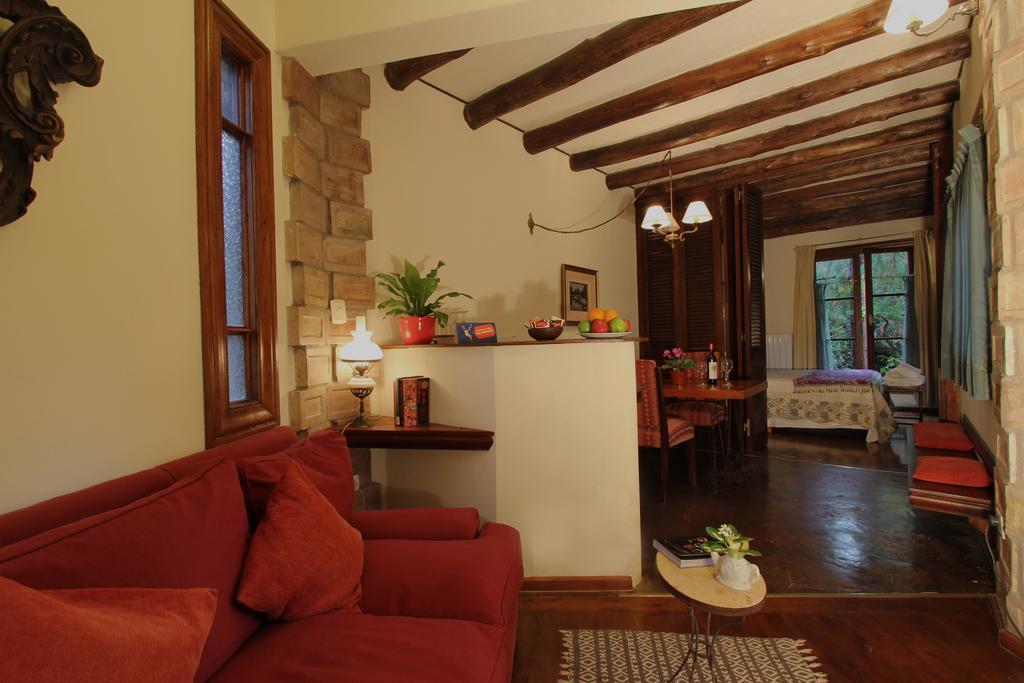 Отель Casa Glebinias Чакрас-де-Кория Экстерьер фото